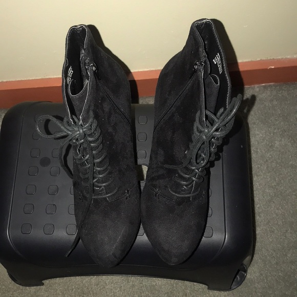 Booties - Picture 4 of 5